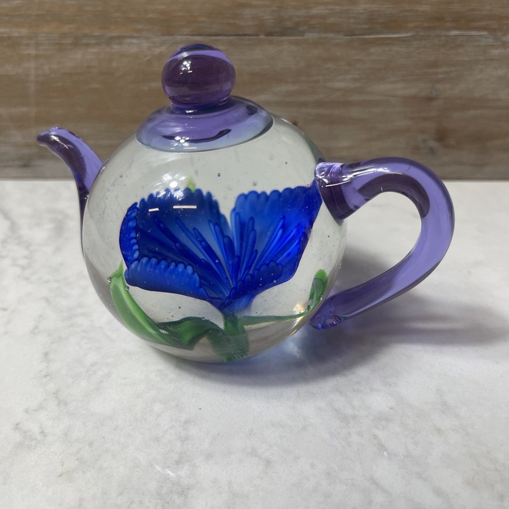 Dynasty Gallery Heirloom TEA POT ART GLASS FIGURINE Purple Clear Blue Flowers